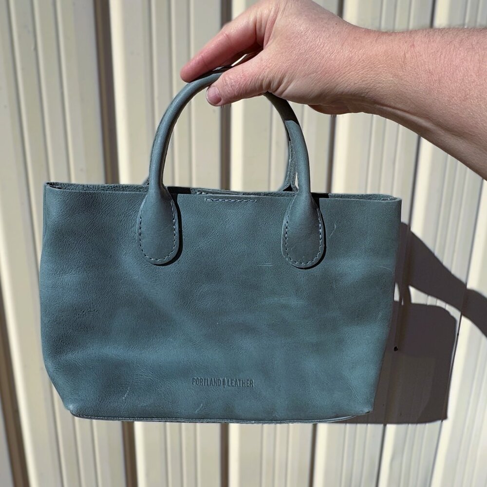 Portland Leather Goods Raindrop Crossbody Large